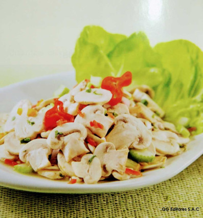 Ensalada acebichada de champiñones