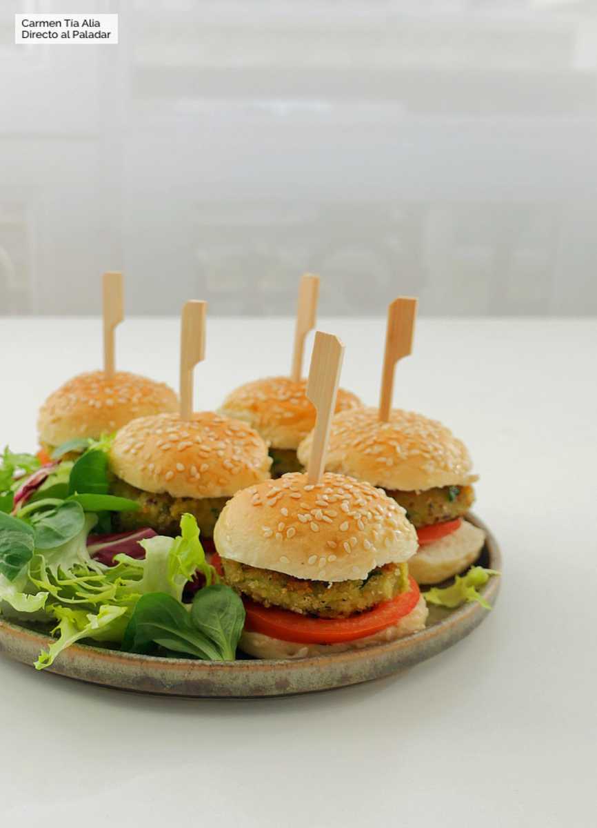 Mini hamburguesas de palta y quinoa
