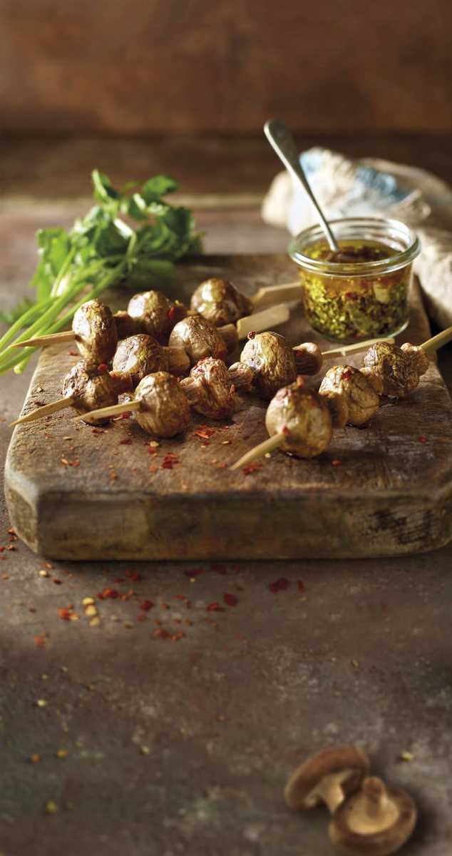 Brochetas de champiñones con chimichurri