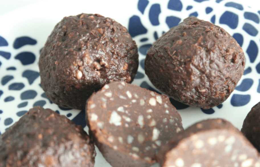 Bombones de almendra y nuez